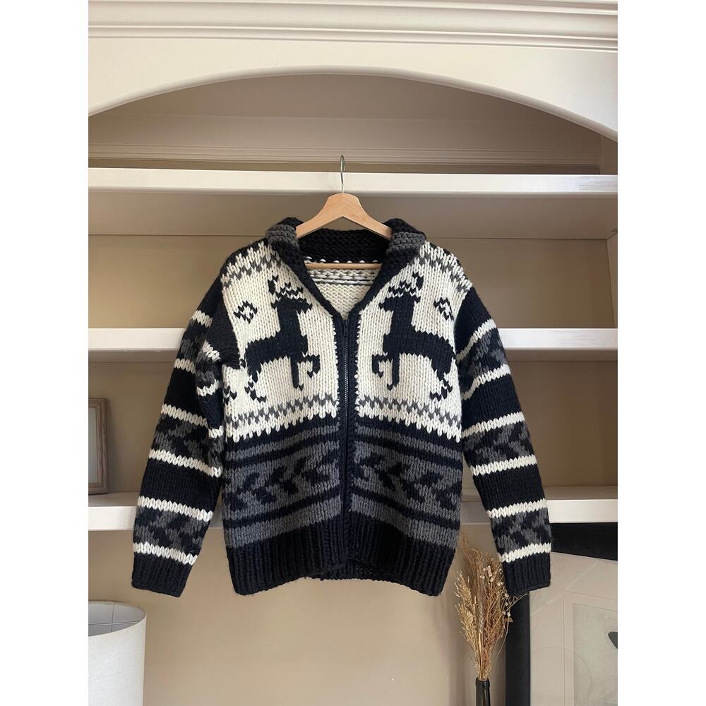 Vintage Cowichan Handmade Reindeer Deer Knit Cardigan - Size Medium